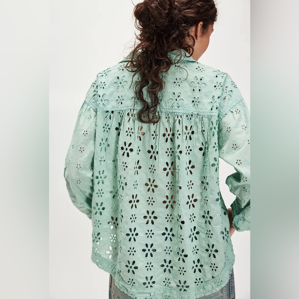 NWT We The Free Mae Washed Eyelet Shirt - Picture 3 of 4